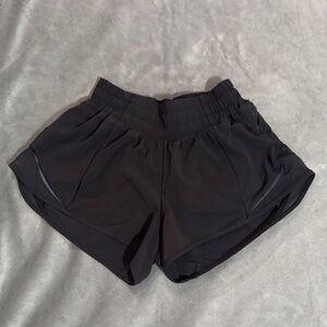 Lululemon Athletica hottie hots black